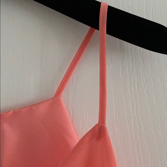 Coral High-Low Tank - Picture 4 of 6